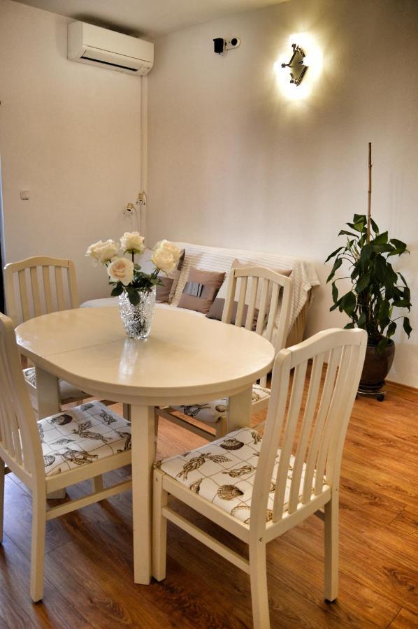 Apartment Nikolic Каштела Екстер'єр фото